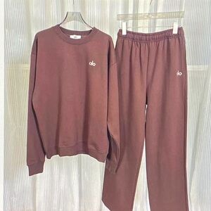 ALO Yoga Chocolate Brown Lounge Set